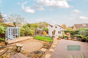 Photo 4- click for photo gallery